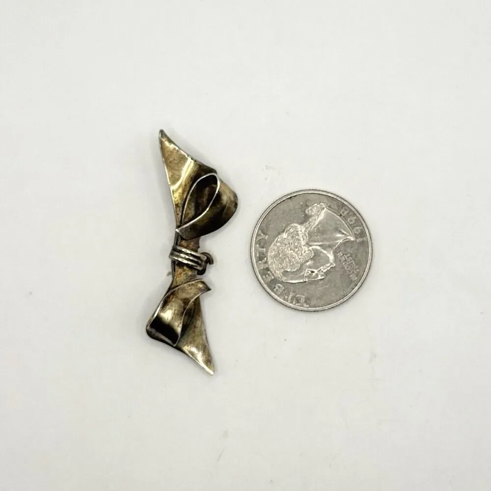 Vintage 1/20 12k GF Gold Filled Sculptural Bow Modernist Retro Ribbon Pin Brooch